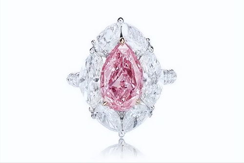 璀璨爭輝 2023年嘉德春季拍賣珠寶與翡翠專場交易盛況解析